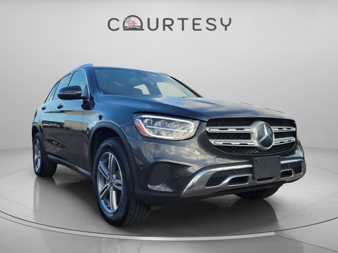 Used 2021 Mercedes-Benz GLC 300 image 7