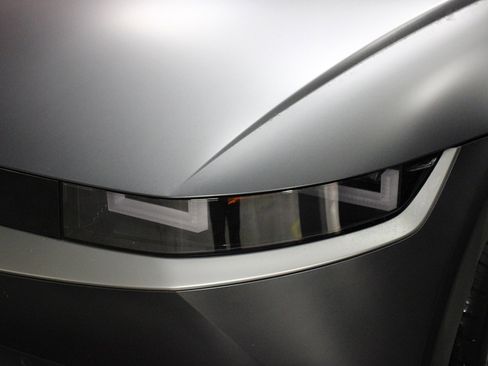 Used 2024 Hyundai Ioniq 5 SEL image 4