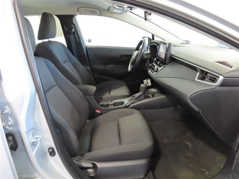 Used 2024 Toyota Corolla LE image 33