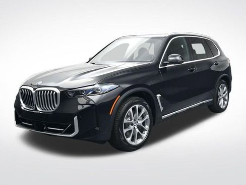 New 2026 BMW X5 xDrive50e w/ Executive Package image 9