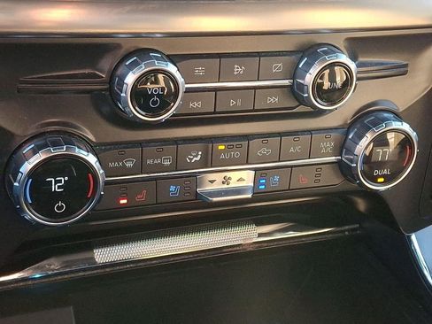 Used 2021 Ford F150 Lariat image 16