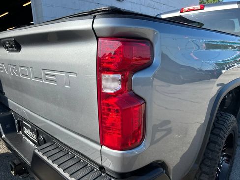 Used 2025 Chevrolet Silverado 2500 W/T AWD/4WD image 13