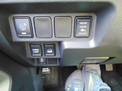 Used 2022 Nissan Frontier SV image 37