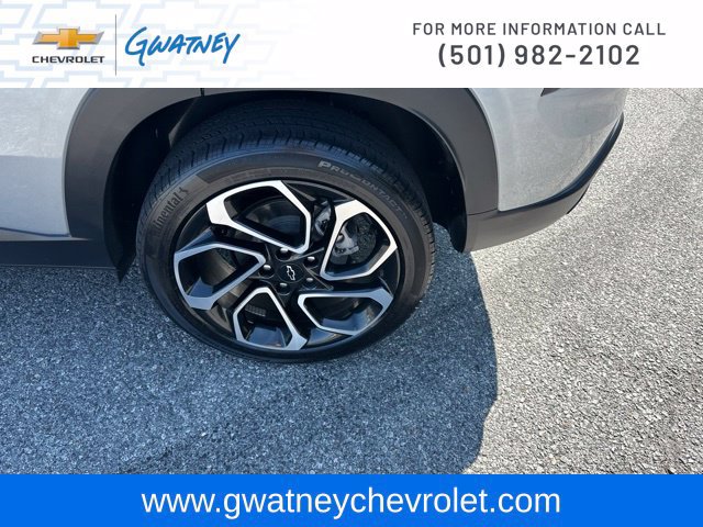 Used 2024 Chevrolet Trax RS w/ Sunroof Package FWD image 10