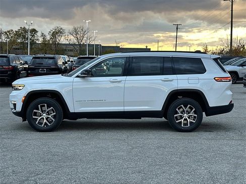 New 2025 Jeep Grand Cherokee L Limited image 5