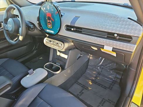 Certified 2025 MINI Cooper S image 20