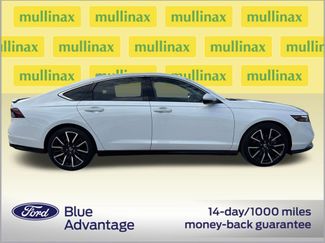 Used 2024 Honda Accord Touring video 2