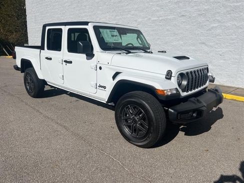 New 2025 Jeep Gladiator Sport AWD/4WD image 2