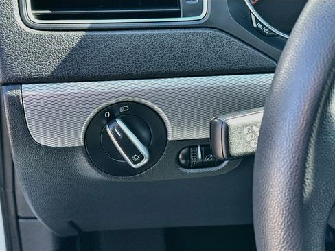 Used 2017 Volkswagen Jetta S FWD image 16