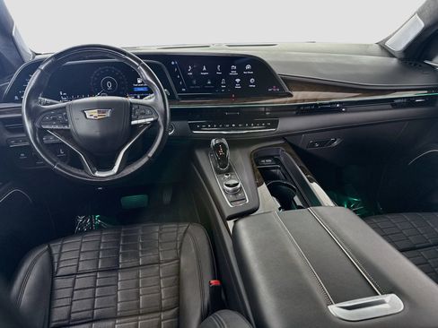 Used 2024 Cadillac Escalade Sport Platinum AWD/4WD image 17