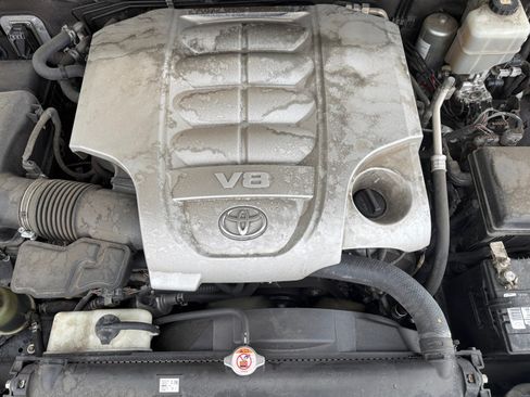 Used 2019 Toyota Land Cruiser AWD/4WD image 22