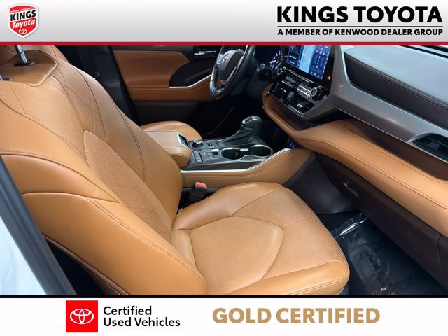 Used 2022 Toyota Highlander Platinum AWD/4WD image 11
