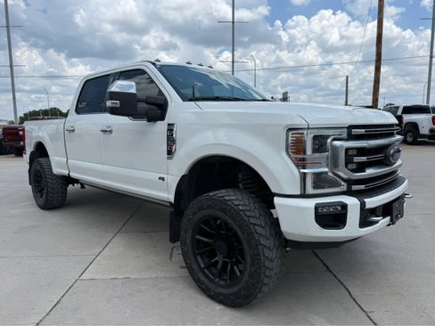Used 2022 Ford F350 Platinum AWD/4WD image 5