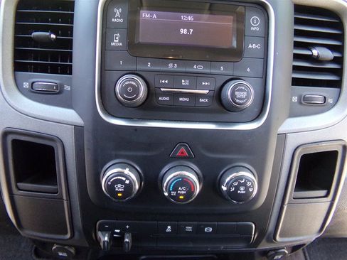 Used 2015 RAM 2500 Tradesman w/ Chrome Appearance Group AWD/4WD image 35