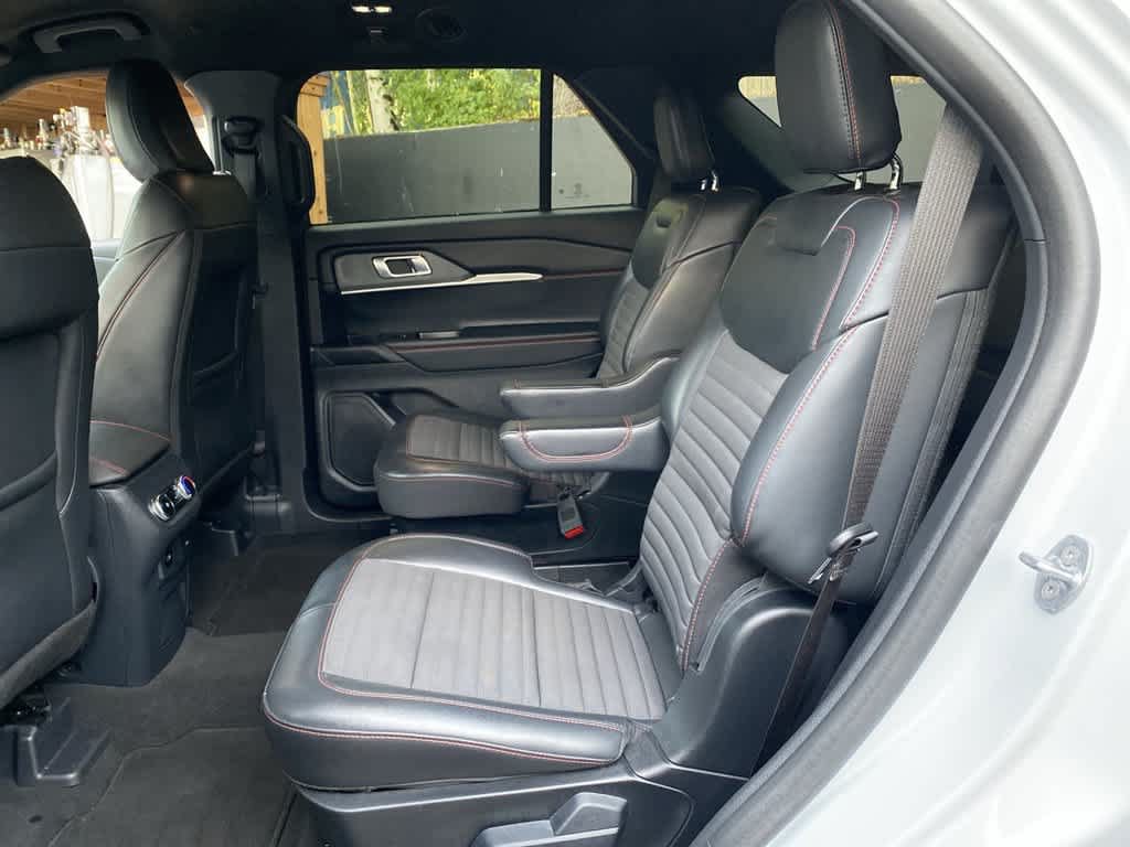 Used 2026 Ford Explorer ST-Line AWD/4WD image 15