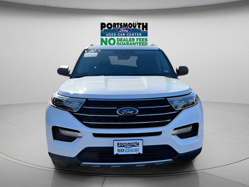 Used 2022 Ford Explorer XLT w/ Equipment Group 202A AWD/4WD image 9
