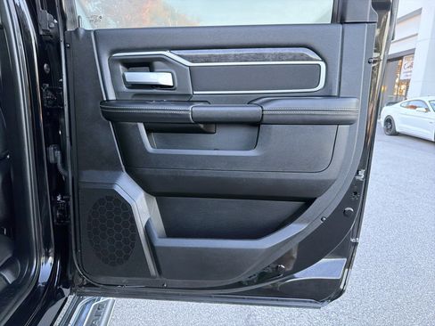 Used 2024 RAM 2500 Big Horn w/ Bed Utility Group image 17