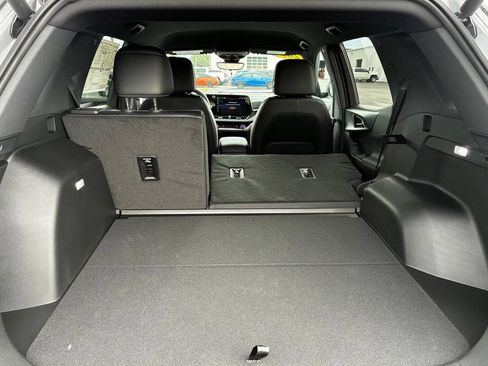 New 2027 Chevrolet Equinox LT w/ Convenience Package II AWD/4WD image 31