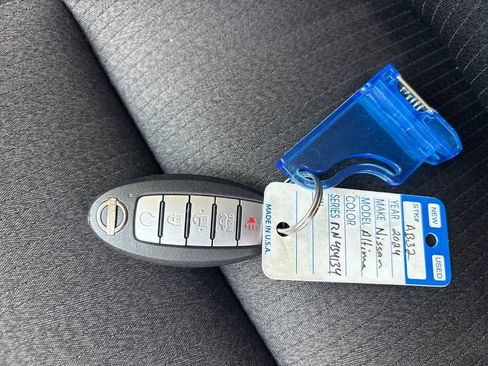 Used 2024 Nissan Altima 2.5 S FWD image 28