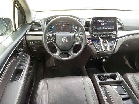 Used 2018 Honda Odyssey Elite image 15