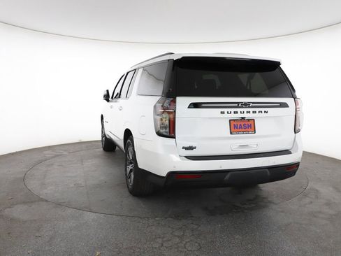 Certified 2024 Chevrolet Suburban Z71 w/ Z71 Off-Road Package AWD/4WD image 10