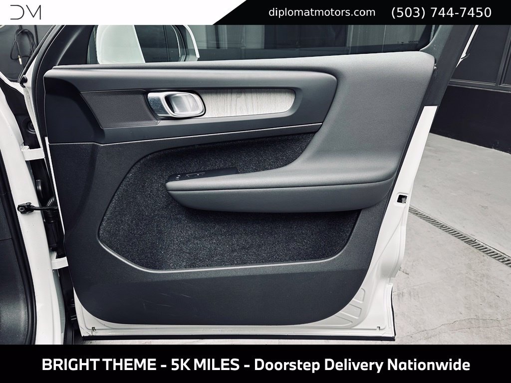 Used 2025 Volvo XC40 B5 Core w/ Protection Package Premier AWD/4WD image 27