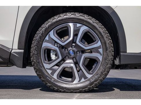 Certified 2025 Subaru Ascent Limited w/ Popular Package #1 AWD/4WD image 9