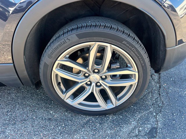 Used 2023 Cadillac XT4 Sport AWD/4WD image 9