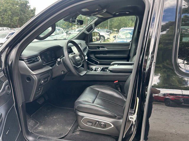 Used 2024 Jeep Wagoneer L Series II w/ Flexible Seating Group AWD/4WD image 5