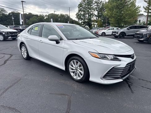 Used 2023 Toyota Camry LE AWD/4WD image 8