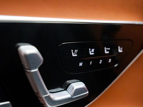 Used 2023 Mercedes-Benz SL 55 AMG 4MATIC image 28