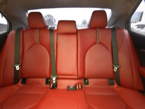Used 2018 Toyota Camry XSE w/ Driver Assist Package FWD image 9