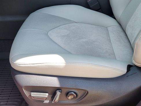 New 2026 Toyota Grand Highlander AWD Hybrid image 23