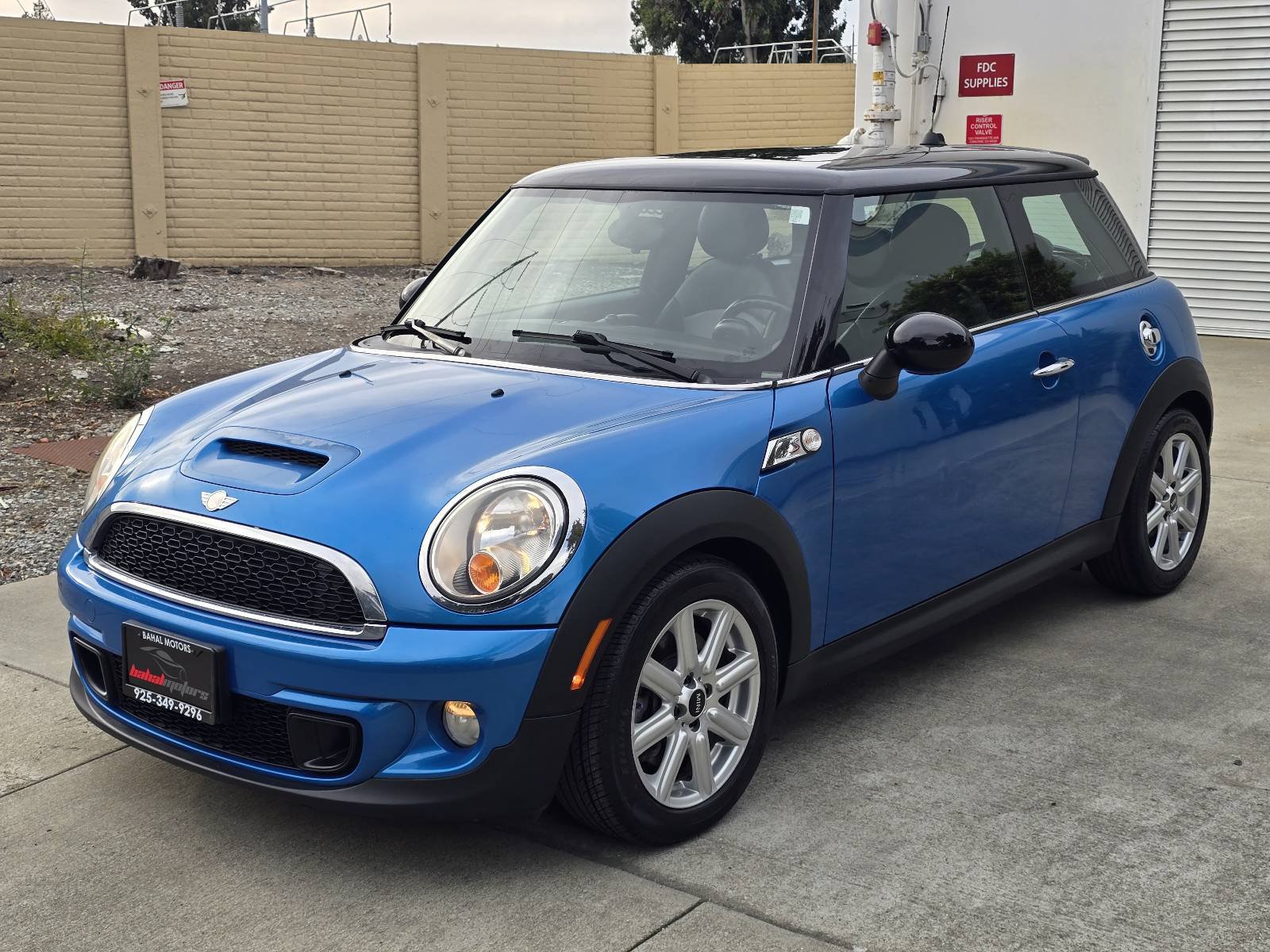 Used 2012 MINI Cooper S FWD image 3