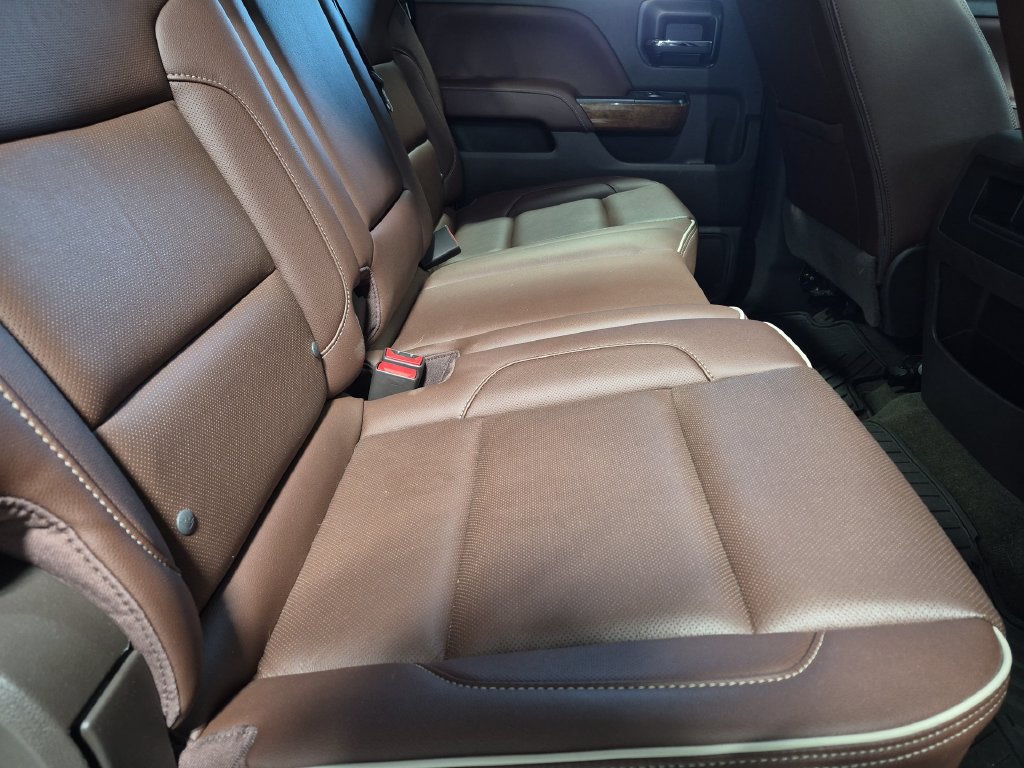 Used 2018 Chevrolet Silverado 1500 High Country AWD/4WD image 28