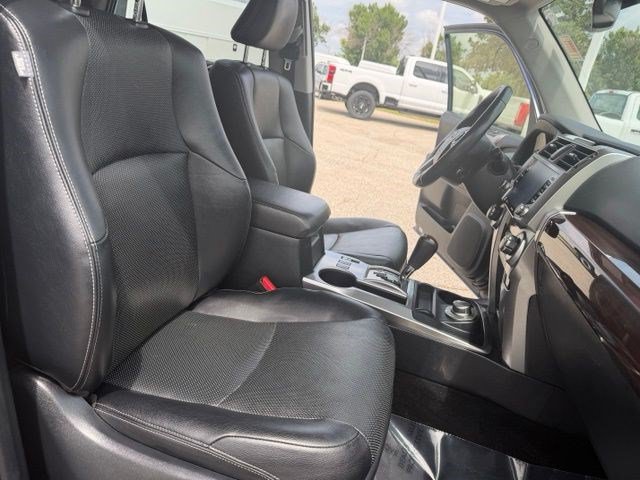 Used 2023 Toyota 4Runner Limited AWD/4WD image 43