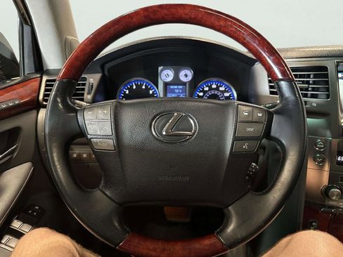 Used 2009 Lexus LX 570 4WD image 42