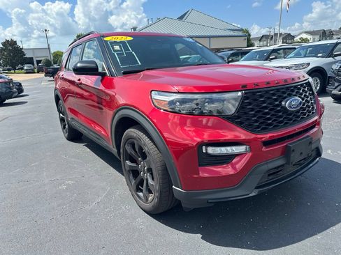 Used 2022 Ford Explorer ST w/ ST Street Pack AWD/4WD image 3