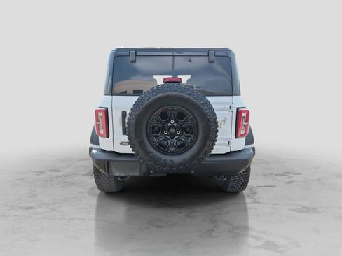 Used 2024 Ford Bronco Badlands AWD/4WD image 7