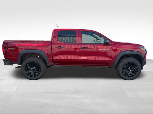 Used 2024 Chevrolet Colorado Trail Boss w/ Advanced Trailering Package AWD/4WD image 8