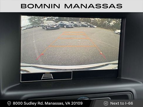 Used 2022 GMC Terrain SLE w/ Driver Convenience Package image 19