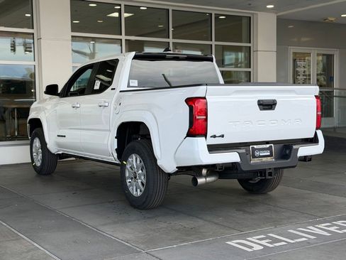 New 2026 Toyota Tacoma SR5 AWD/4WD image 9