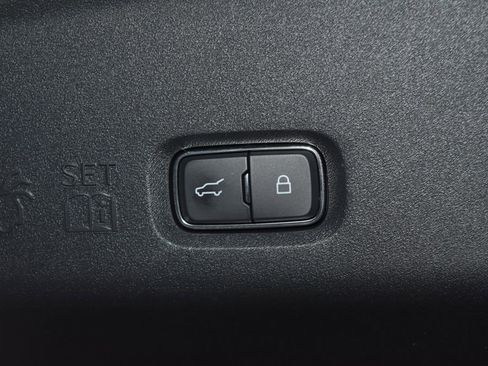 Used 2025 Lincoln Navigator L Reserve AWD/4WD image 35