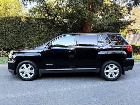Used 2017 GMC Terrain SLE FWD image 4