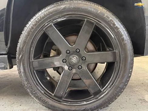 Used 2015 Chevrolet Tahoe LTZ RWD image 9