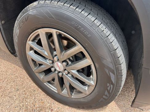 Used 2019 GMC Acadia SLT AWD/4WD image 9