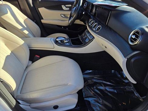Used 2019 Mercedes-Benz E 300 E 300 image 19