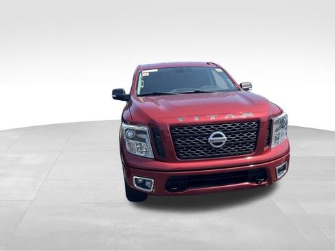 Used 2017 Nissan Titan PRO-4X AWD/4WD image 7