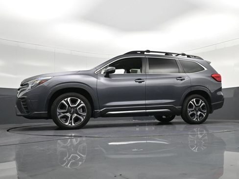 Used 2023 Subaru Ascent Limited AWD/4WD image 35