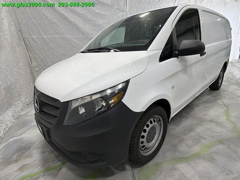 Used 2020 Mercedes-Benz Metris image 1